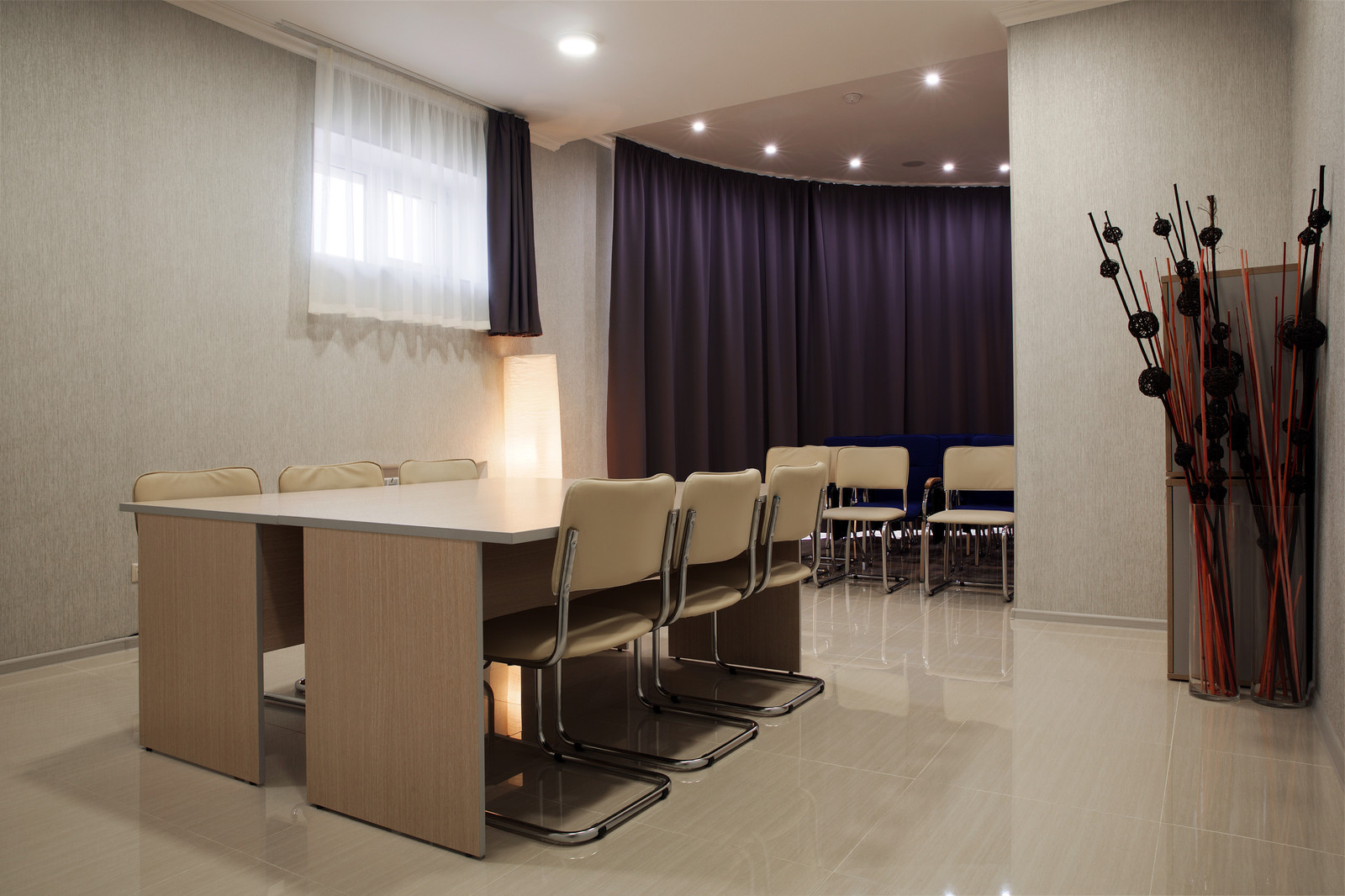Отель Amici Grand Hotel
