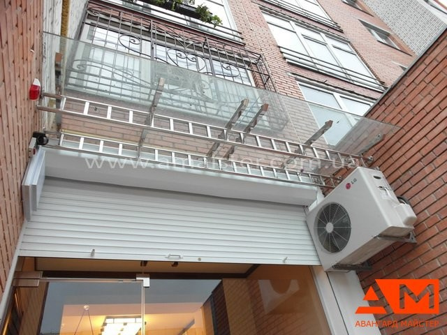 Навесы, козырьки из нержавеющей стали, стекла и поликарбоната