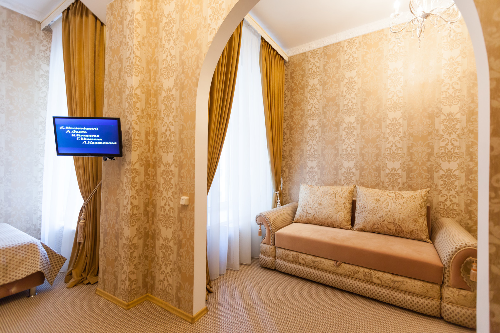 Отель "Версаль" в центре Петербурга