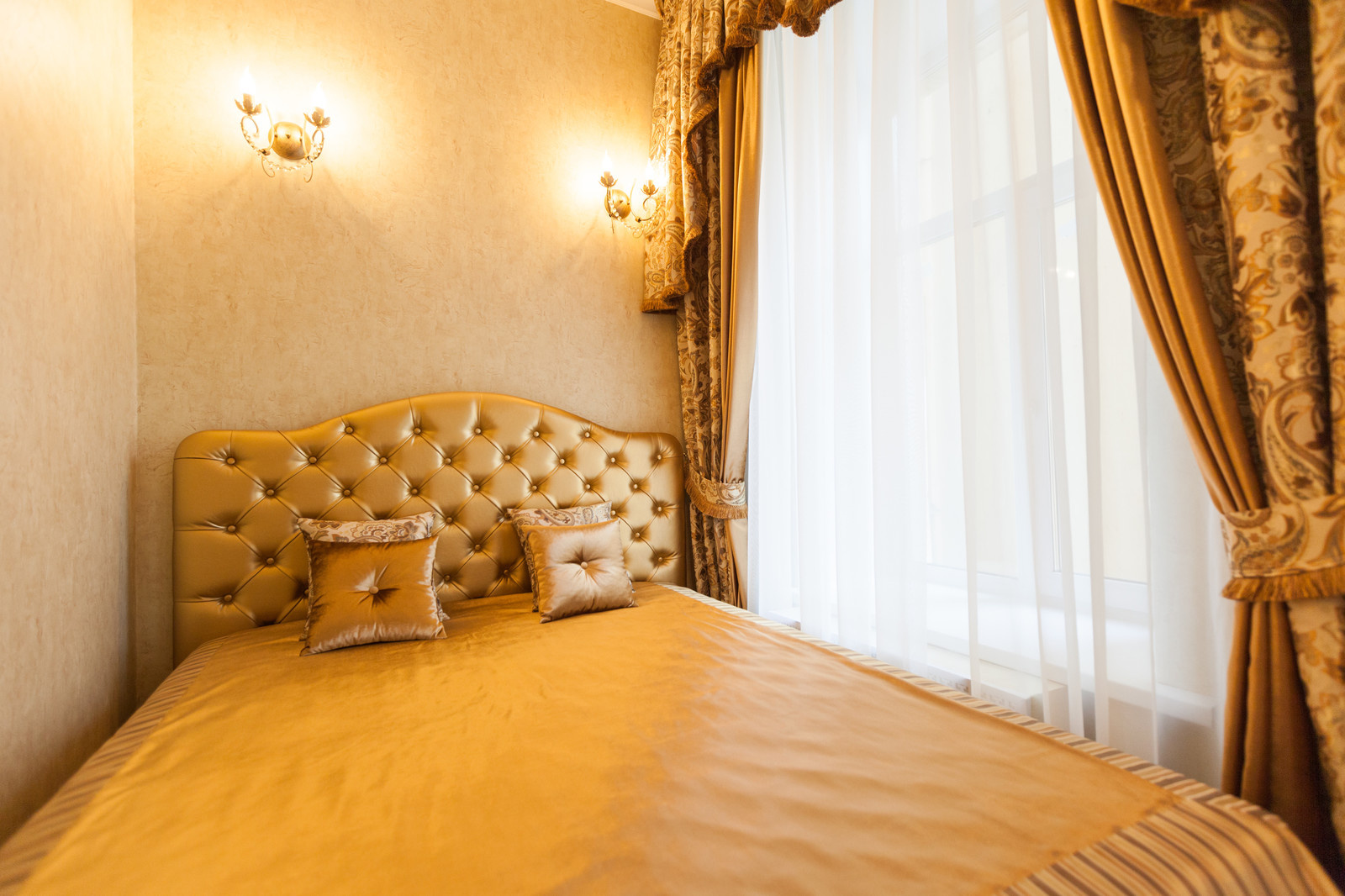 Отель "Версаль" в центре Петербурга