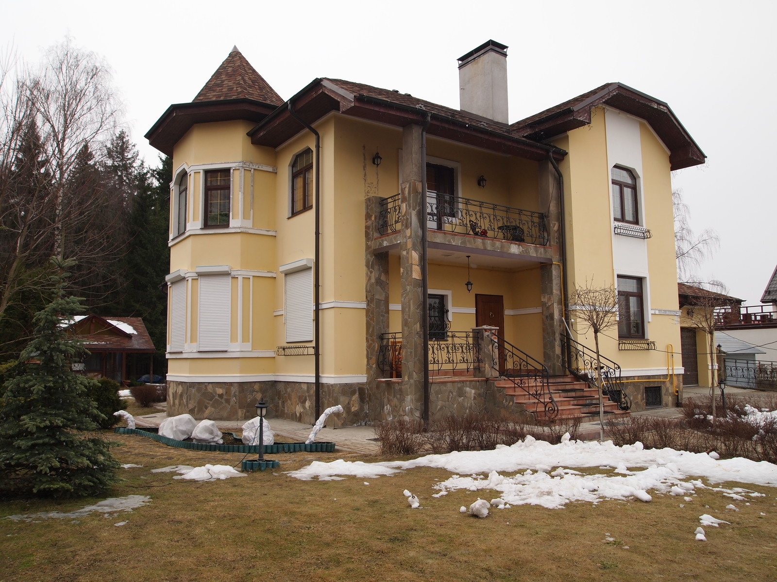 Главный фасад, фото до реконструкции