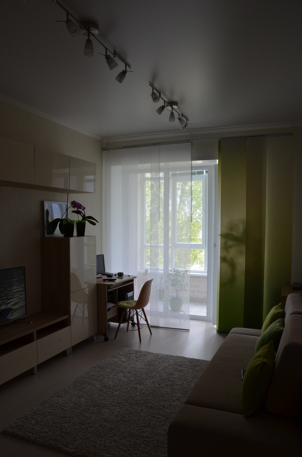 Гостиная на Набережной Леонова