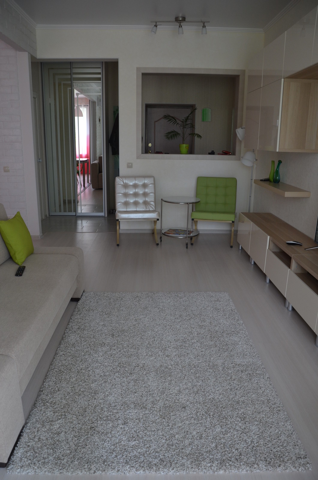 Гостиная на Набережной Леонова