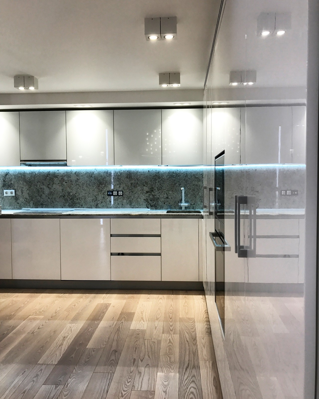 Фотографии с объектов