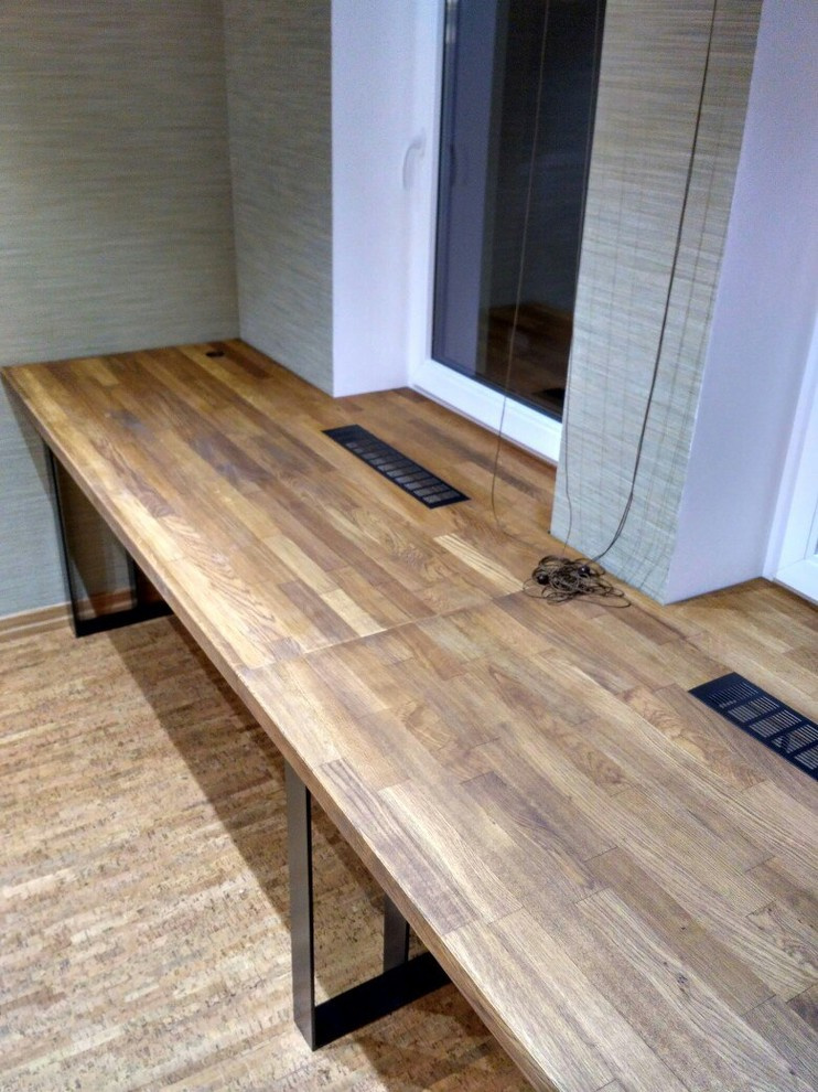 Рабочий стол-подоконник