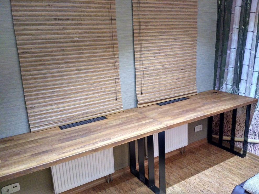 Обложка проекта: Рабочий стол подоконник