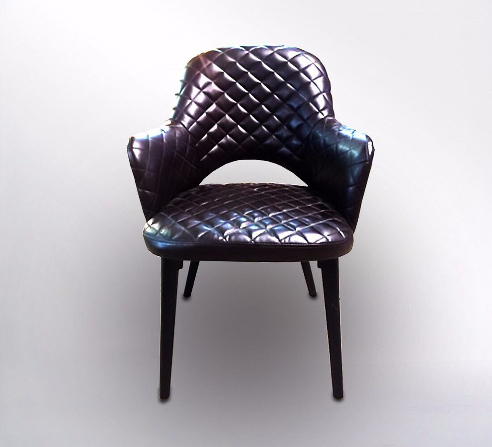 Столы и стулья