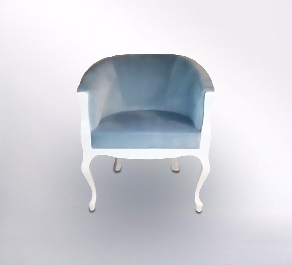 Столы и стулья