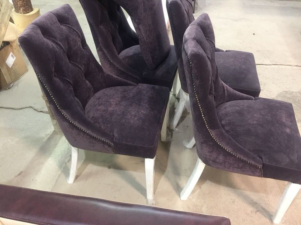 Столы и стулья