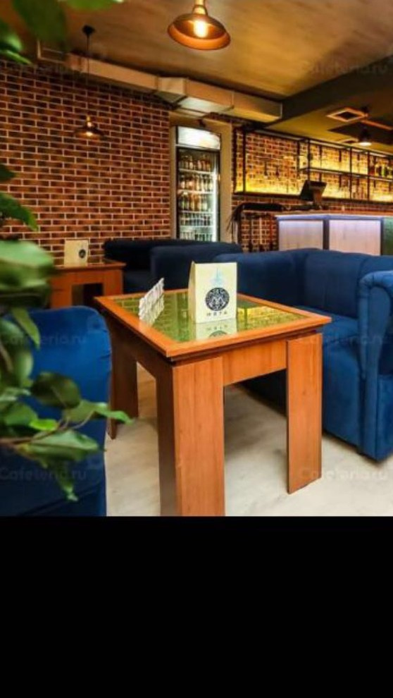 Столы и стулья