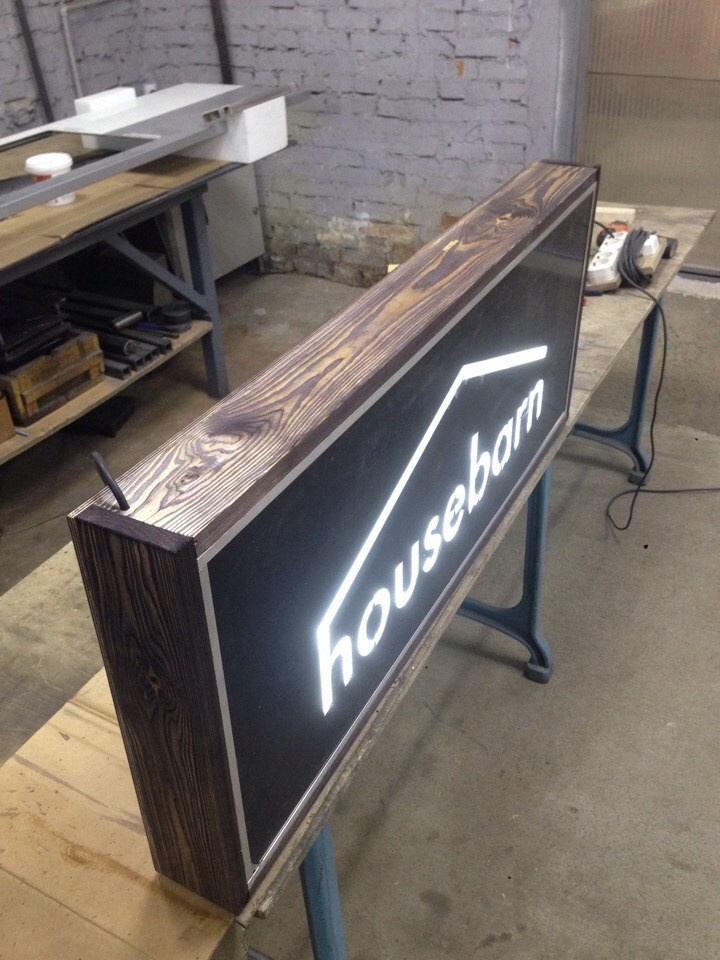 Световой короб из дерева