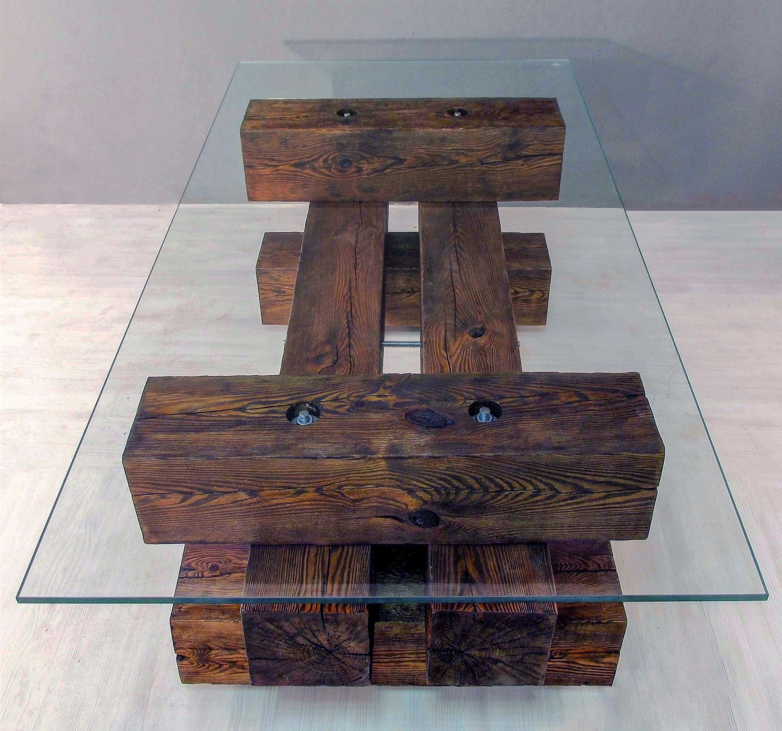 Обложка проекта: Журнальный стол: сосна + стекло