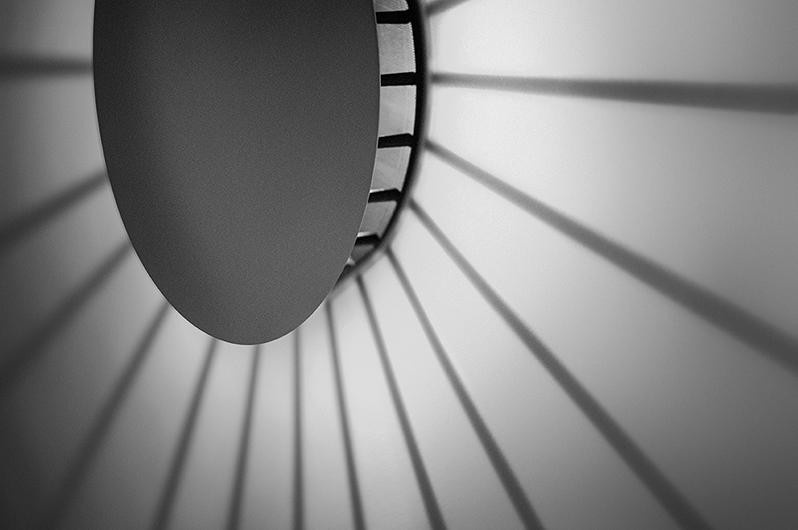 Светильник VIBIA MERIDIANO.
