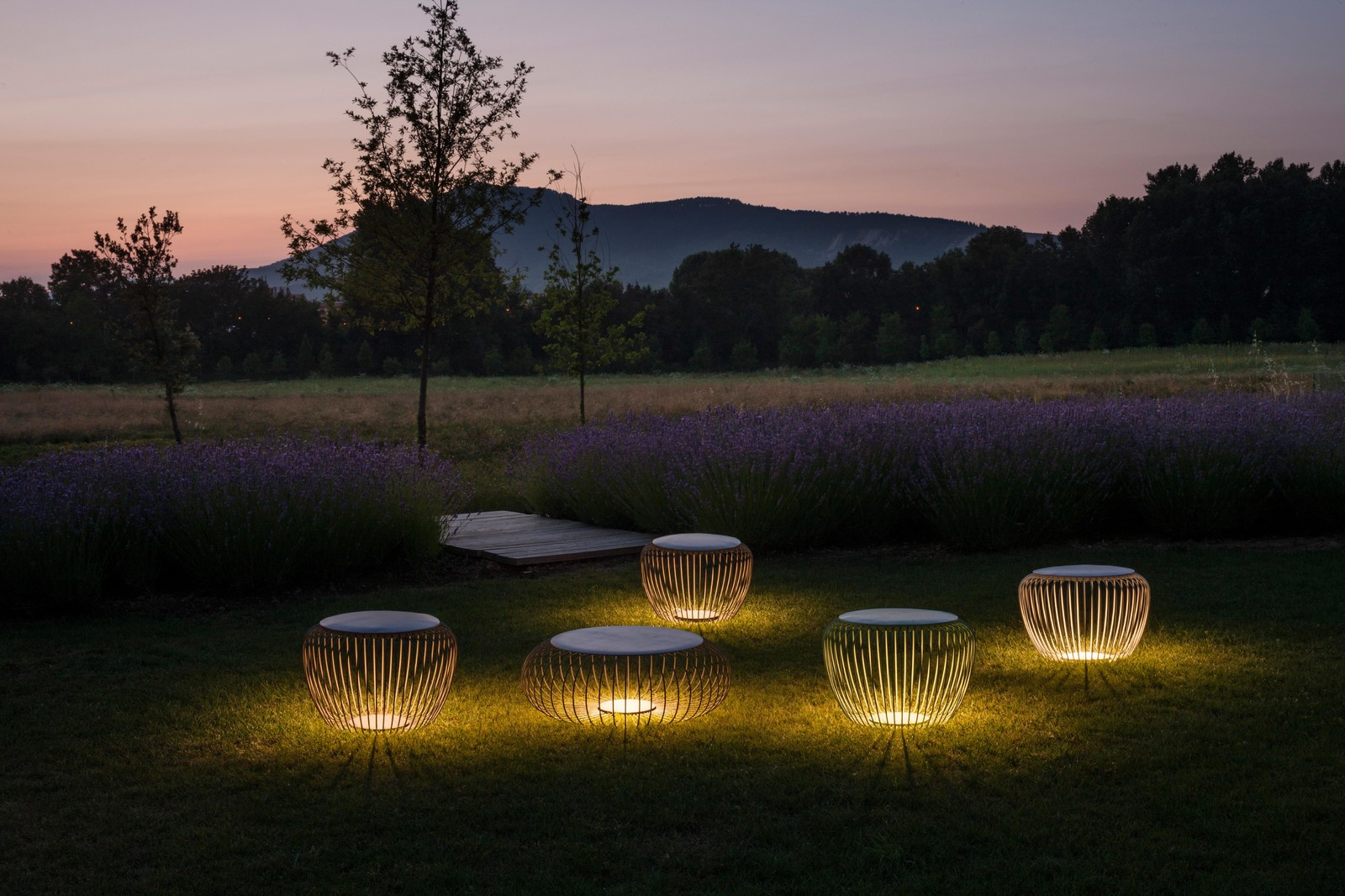 Светильник VIBIA MERIDIANO.