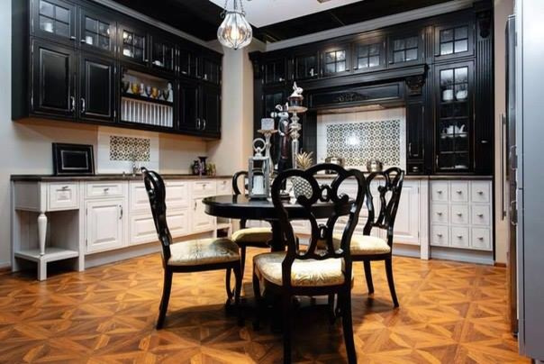 Silver Home
