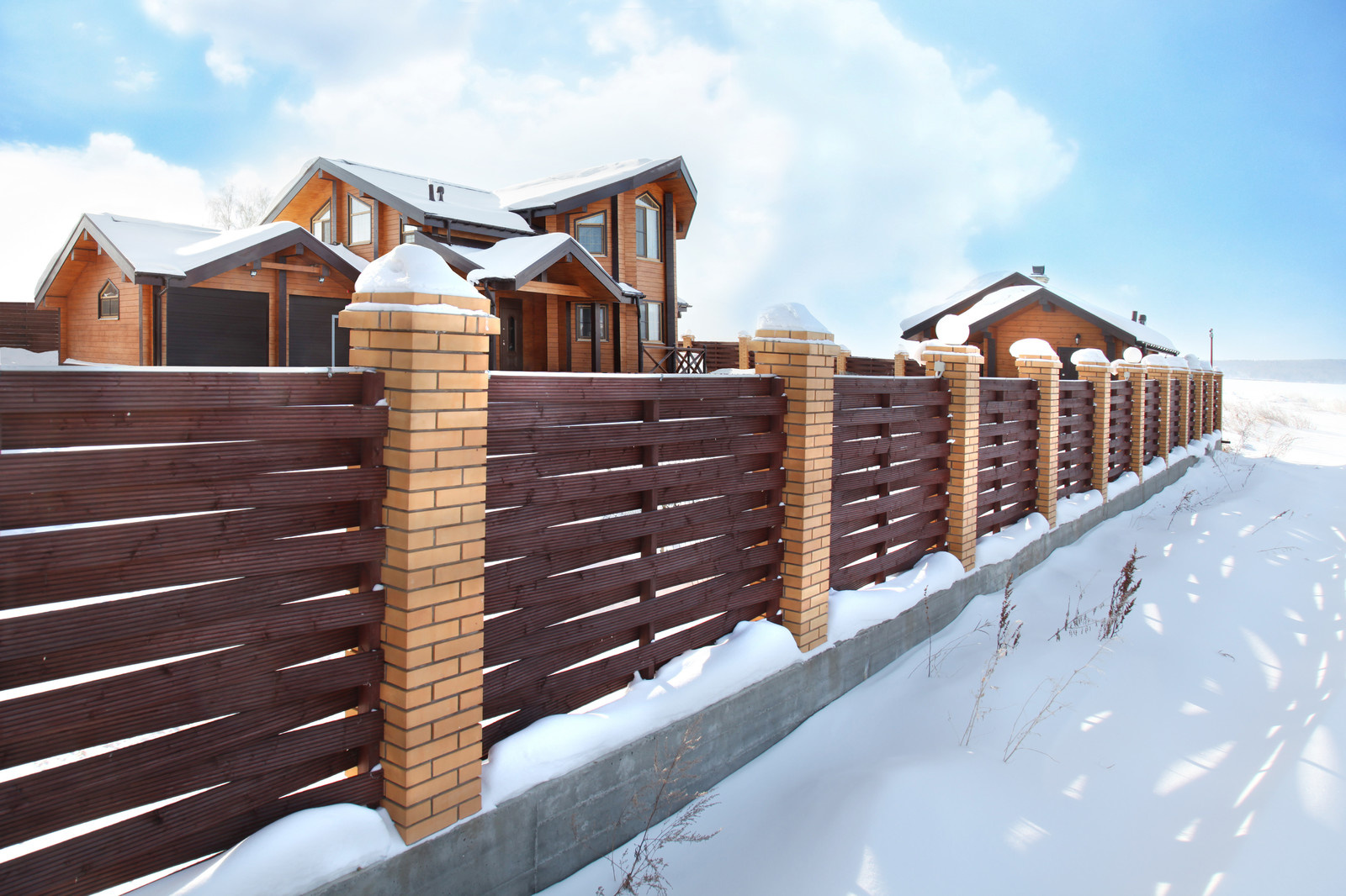 Дома и беседки из клееного бруса