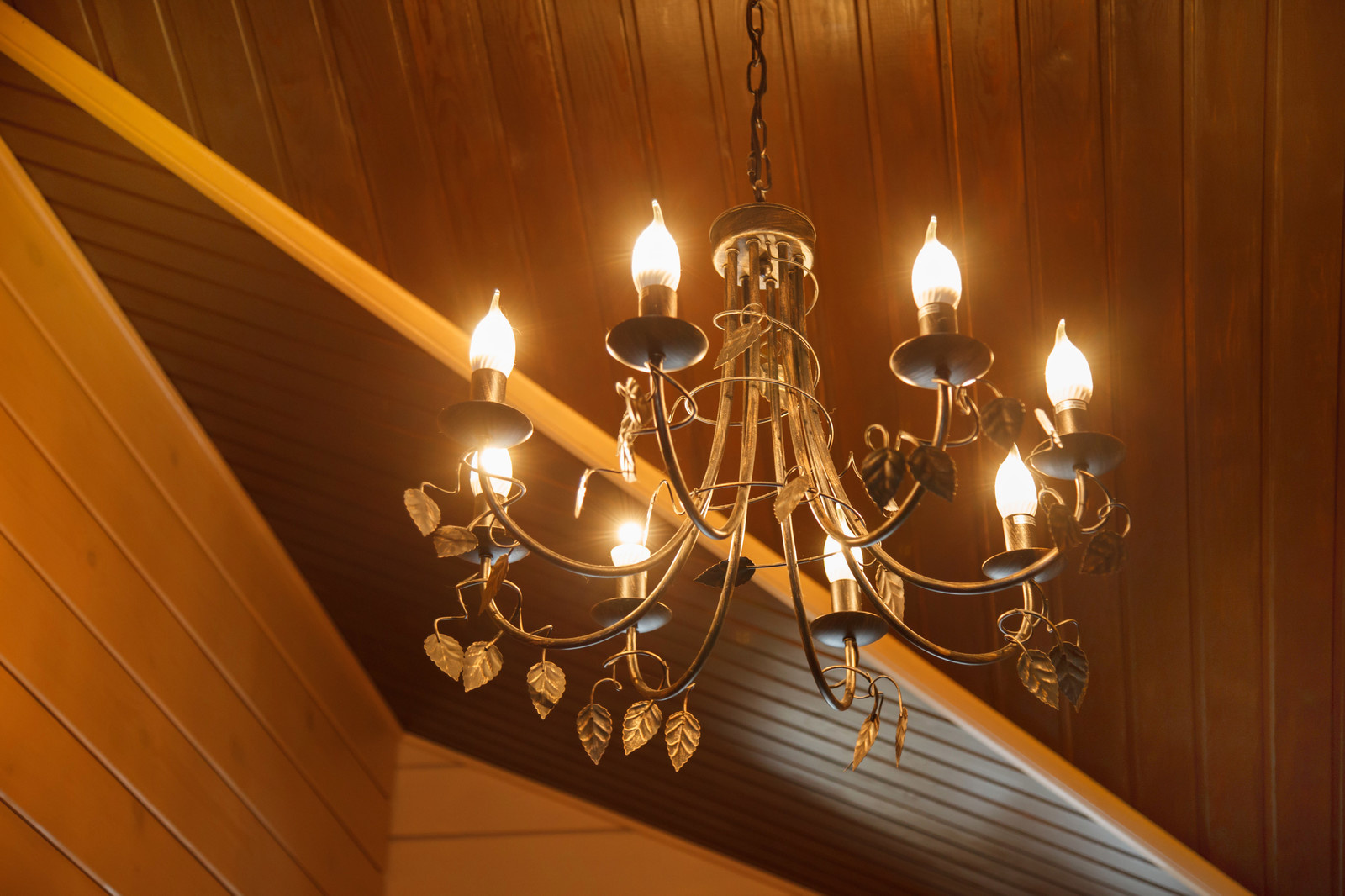 Дома и беседки из клееного бруса