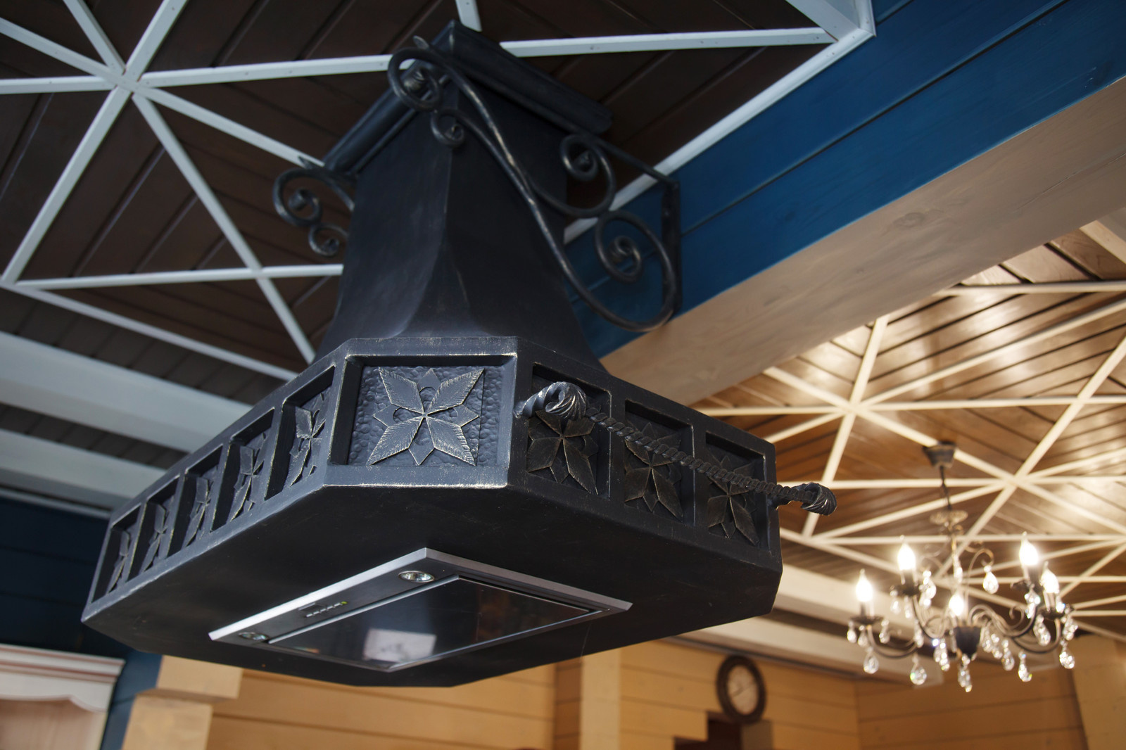 Дома и беседки из клееного бруса