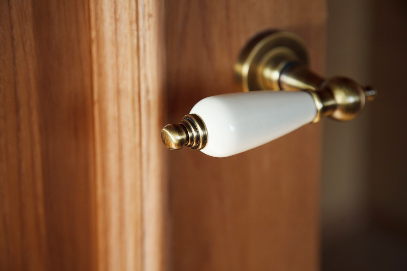 Дома и беседки из клееного бруса