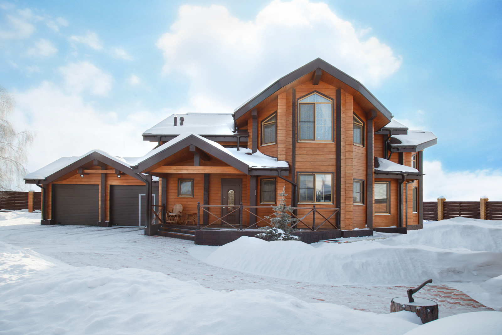 Дома и беседки из клееного бруса