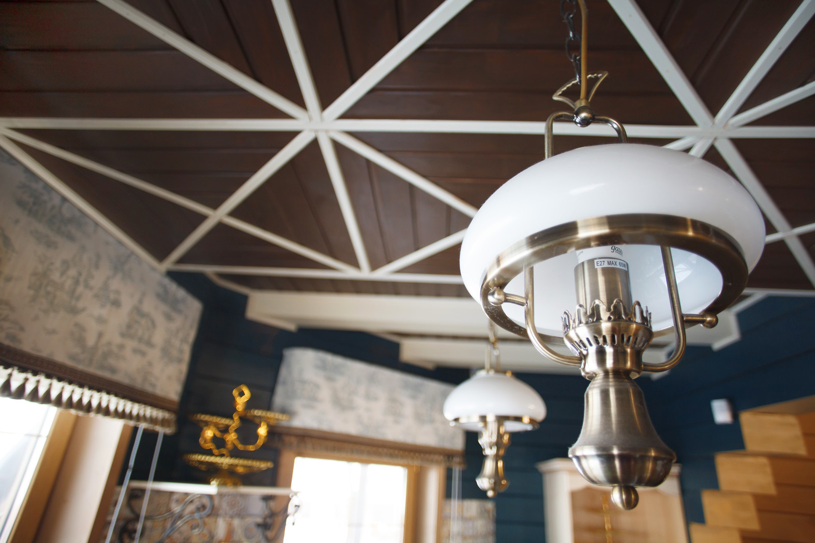 Дома и беседки из клееного бруса