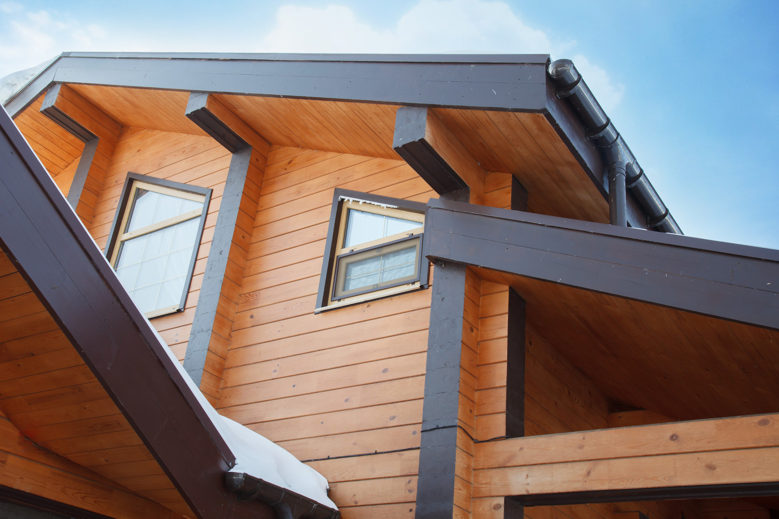 Дома и беседки из клееного бруса