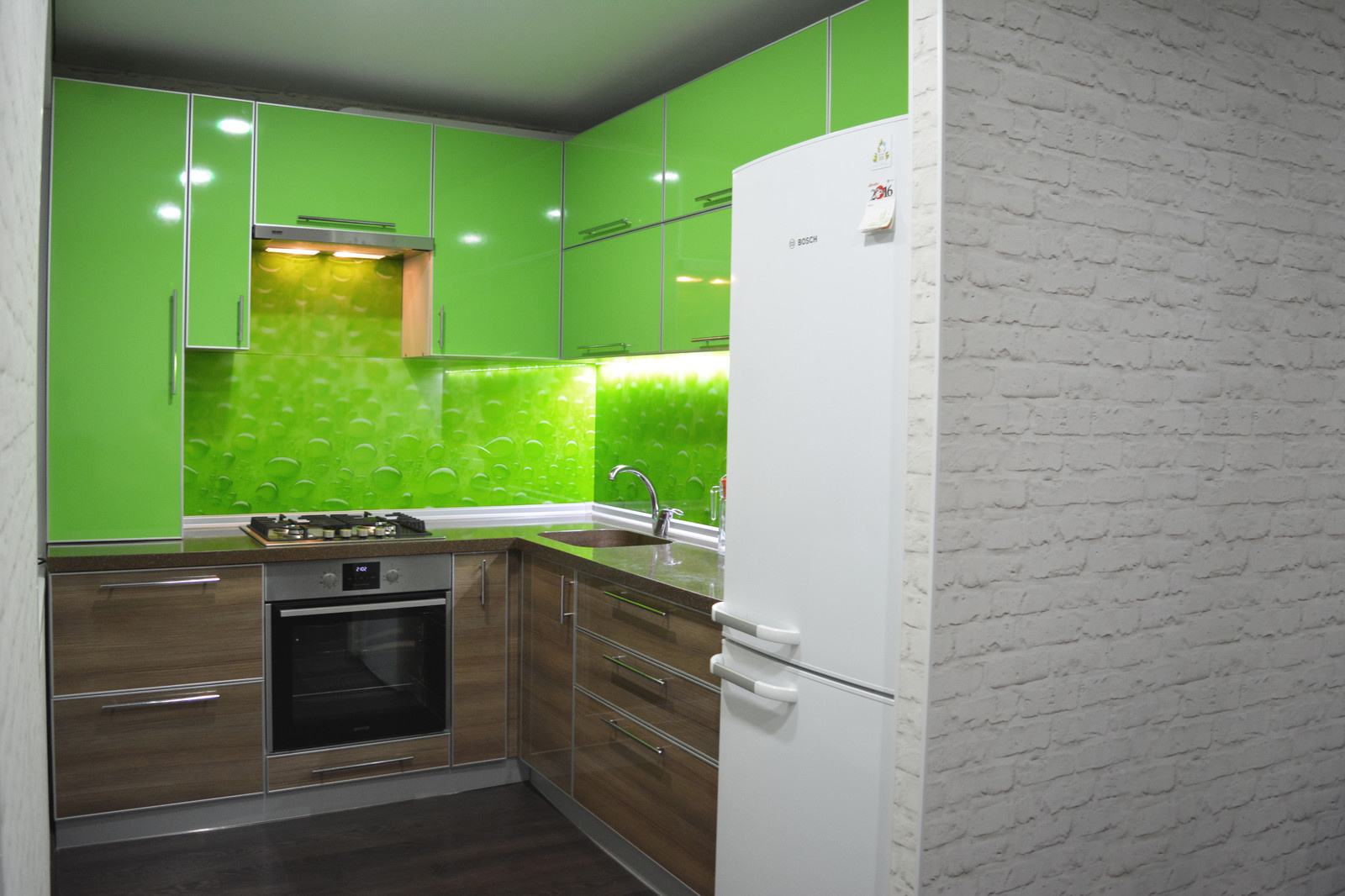 Кухня "Яблоко"