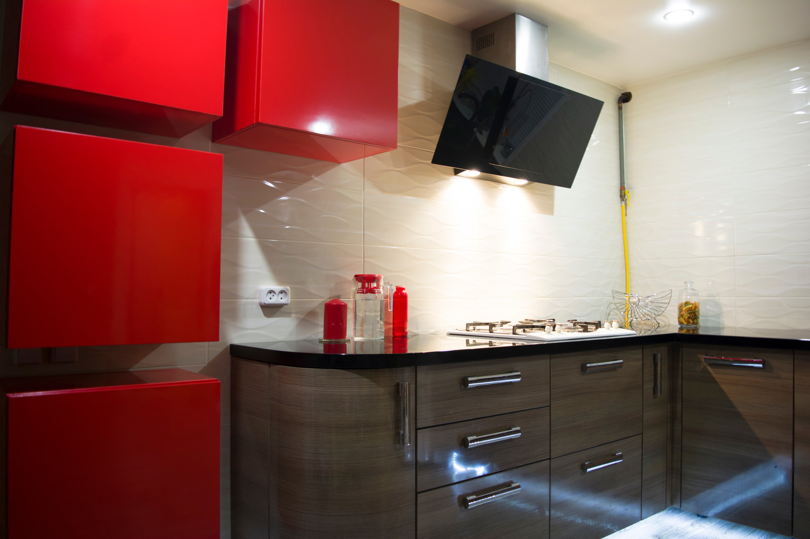 Кухня "Красные кубики"