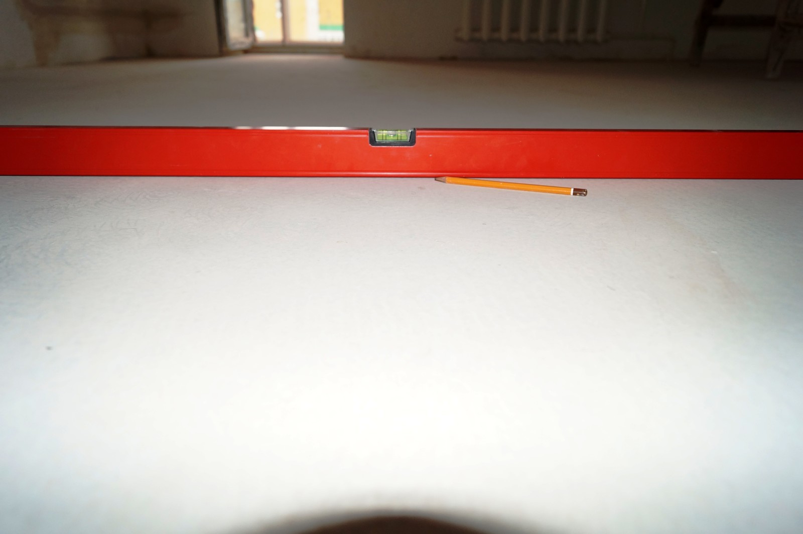 Контроль стяжки пола