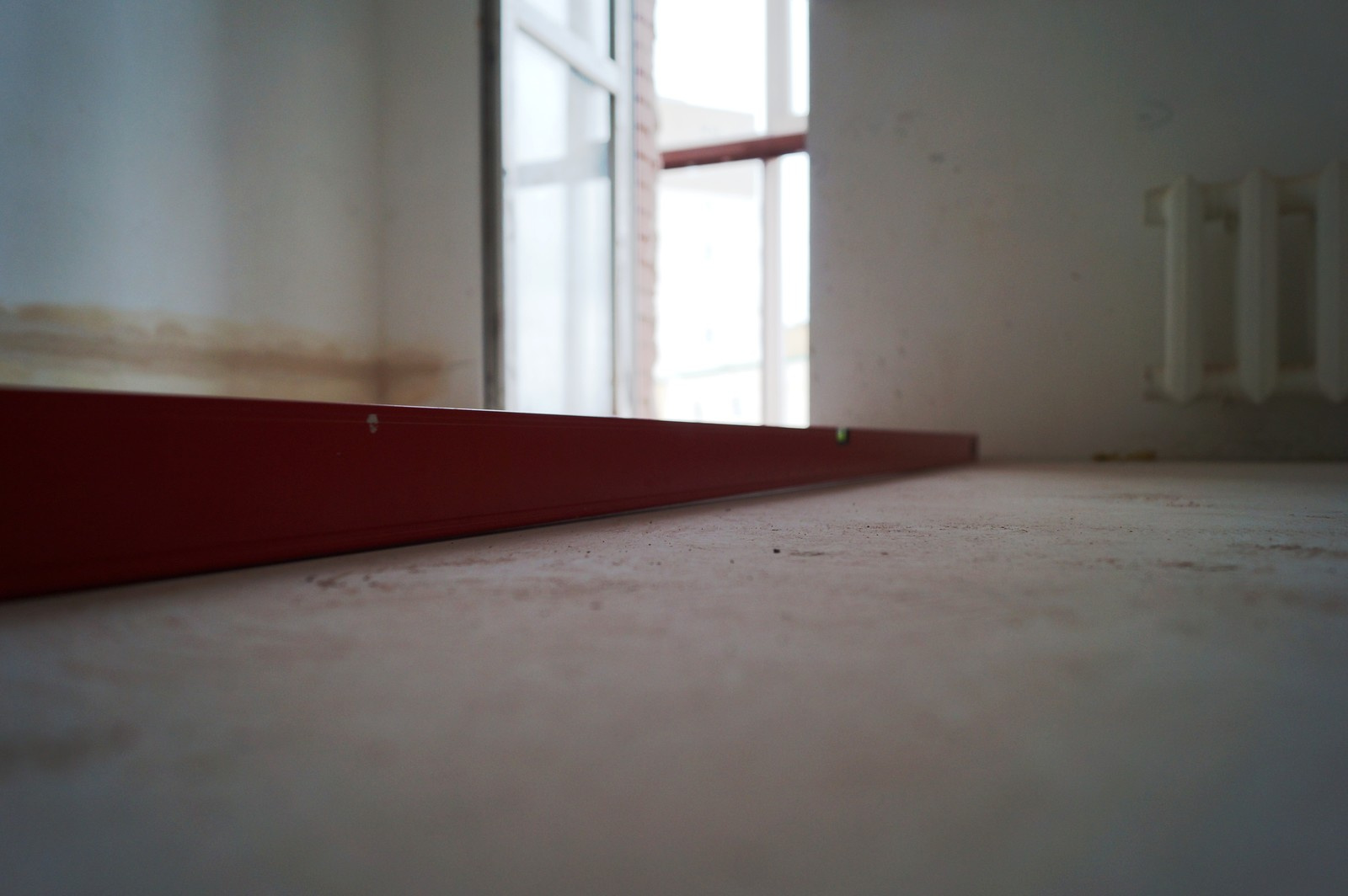 Контроль стяжки пола