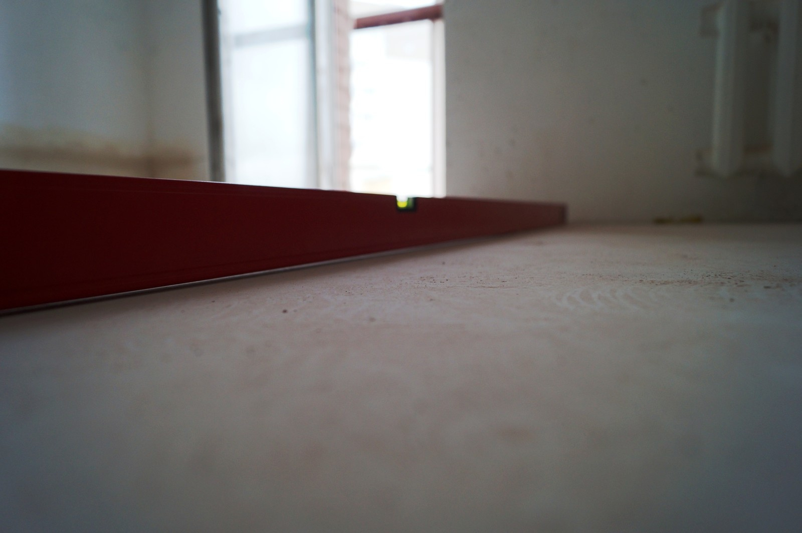 Контроль стяжки пола