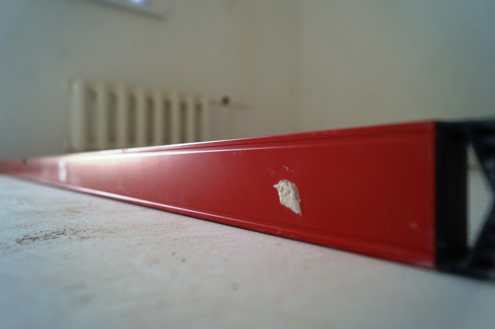 Контроль стяжки пола