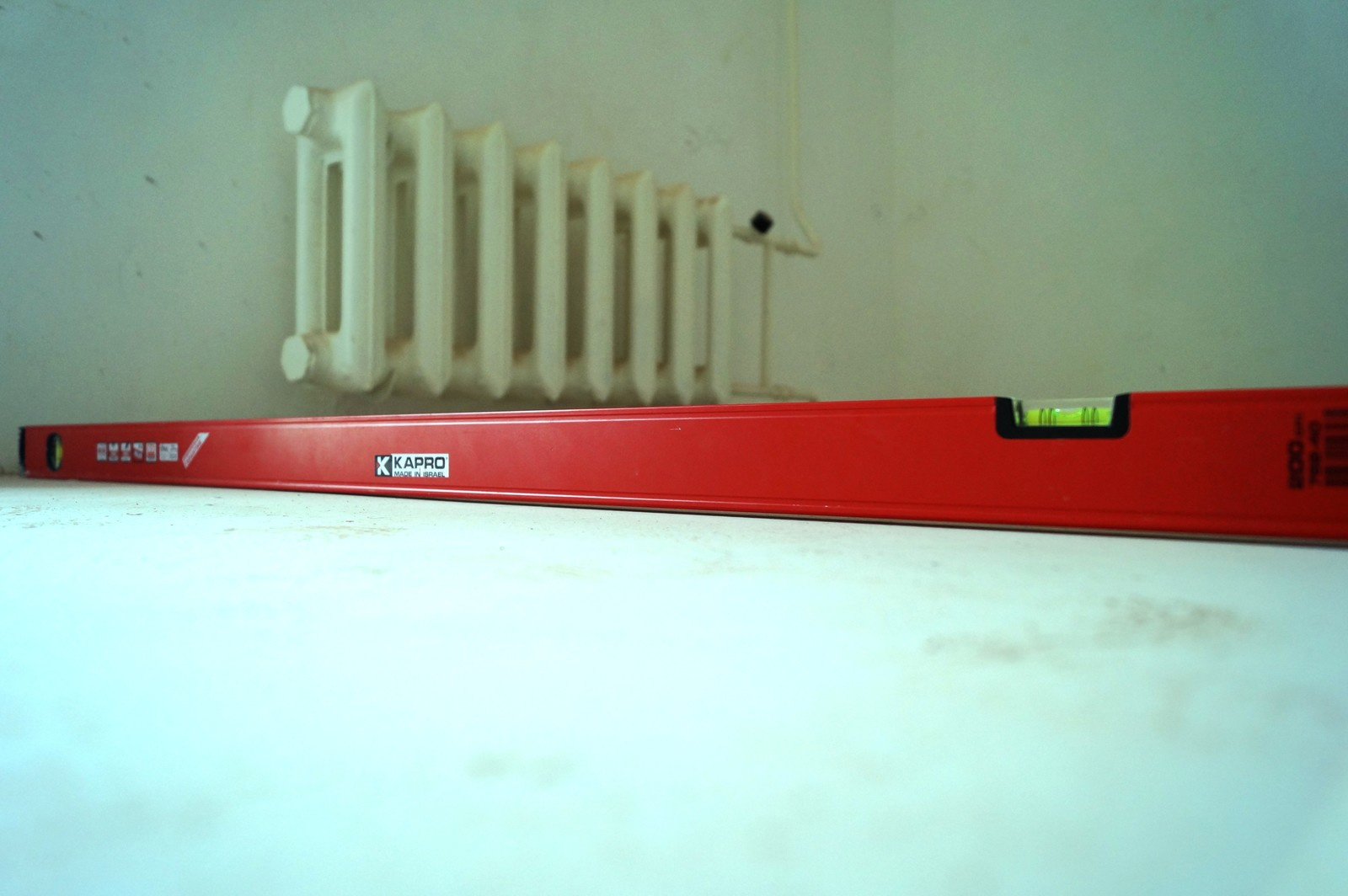 Контроль стяжки пола