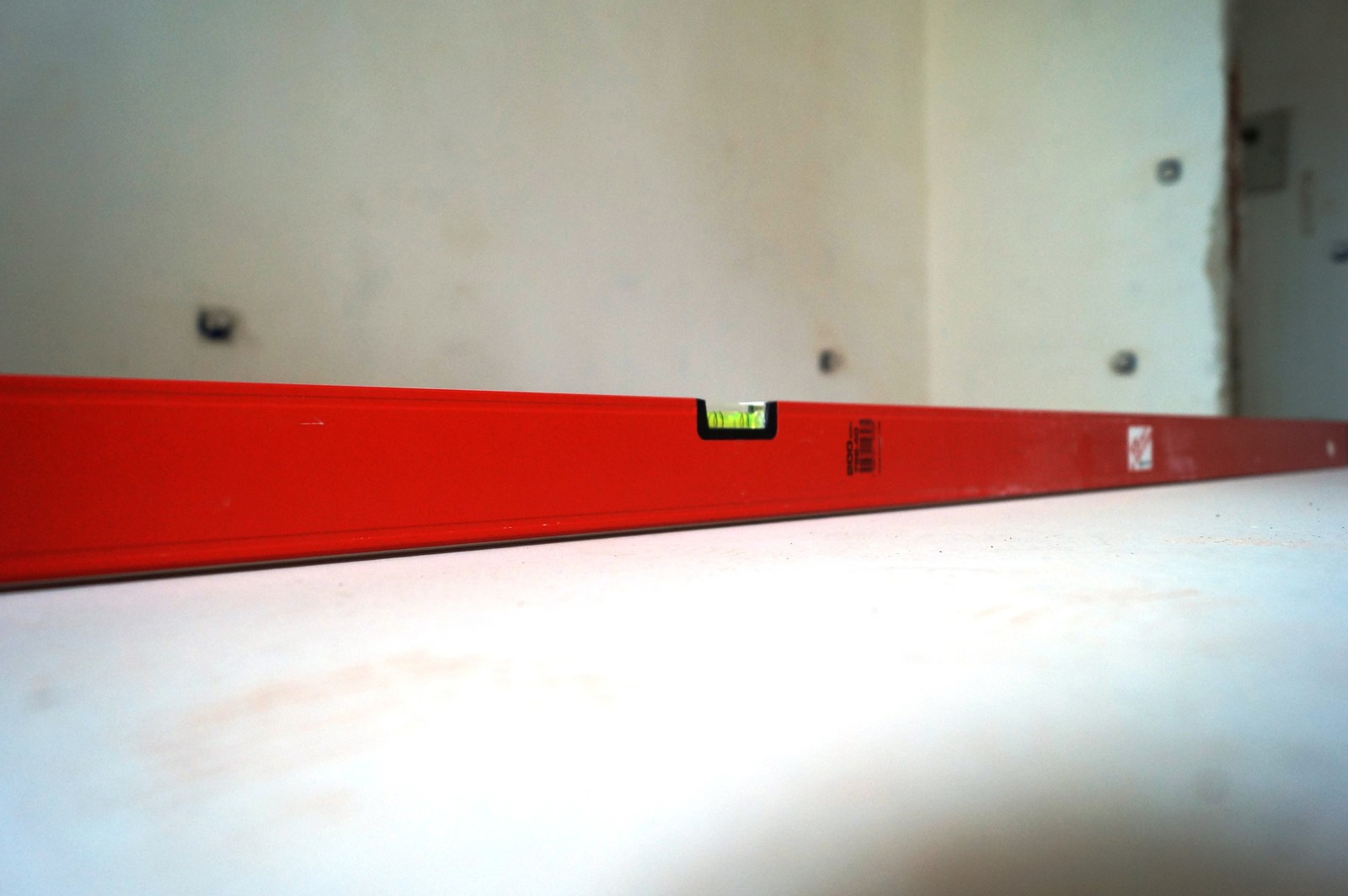 Контроль стяжки пола