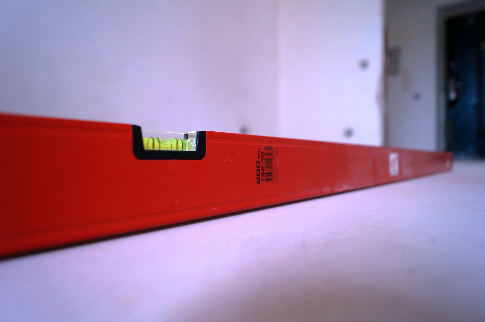 Контроль стяжки пола