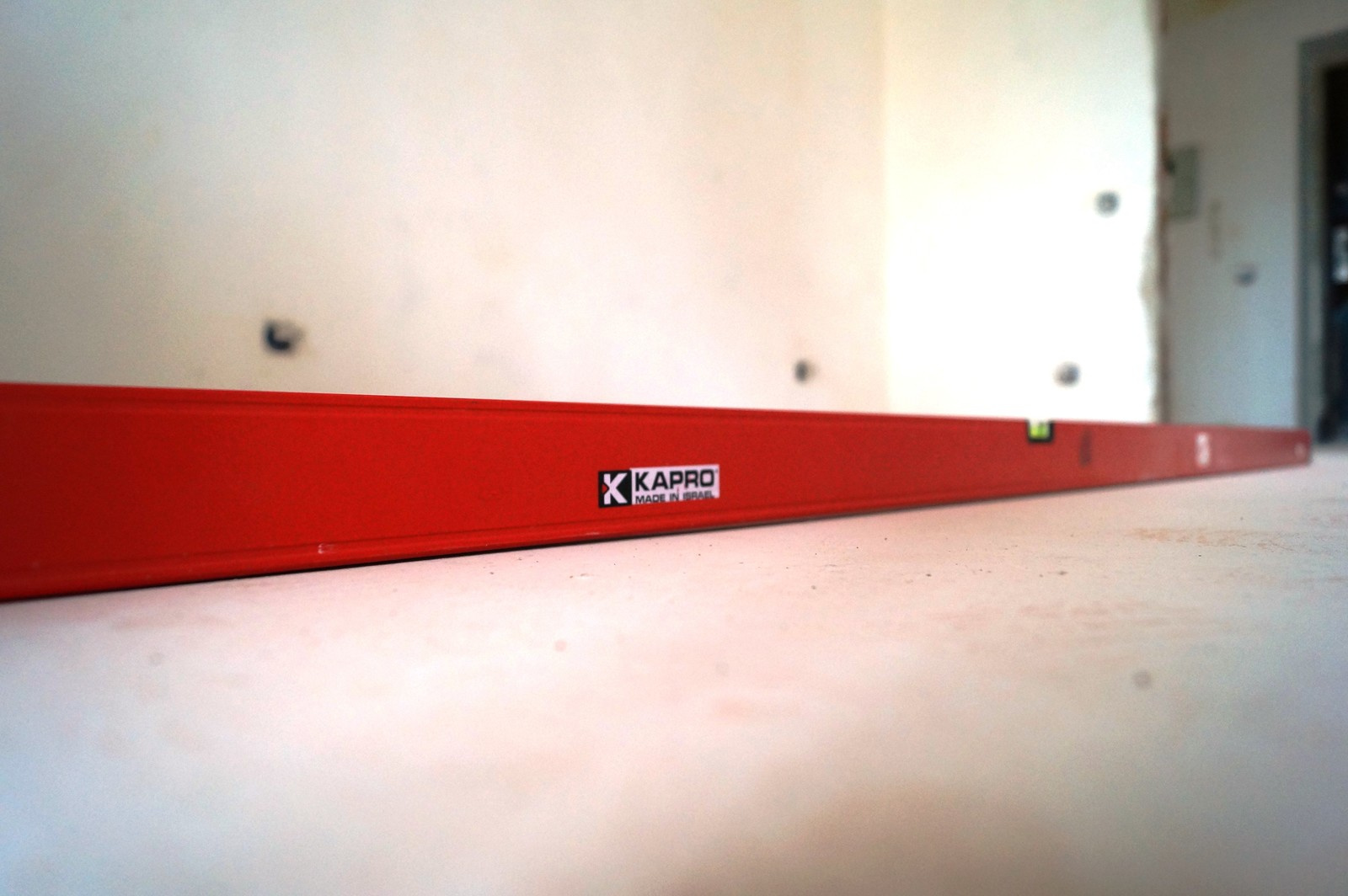 Контроль стяжки пола