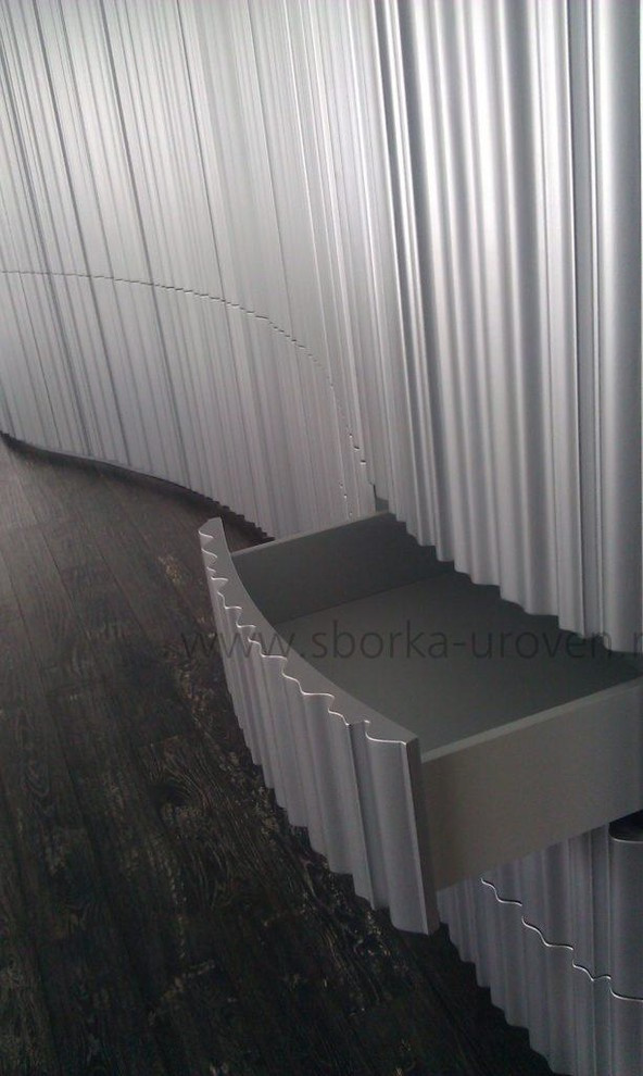 Монтаж композиции шкафов со стеновыми панелями