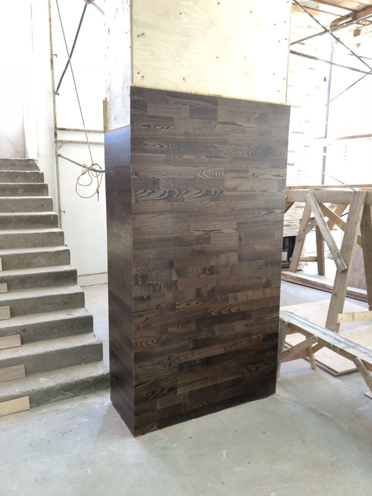 Гостиная-столовая и кухня дома в Пирогово