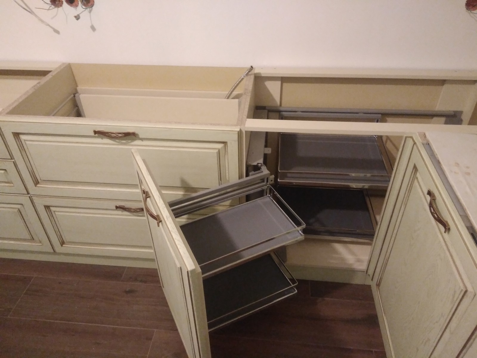 мебель для кухни.