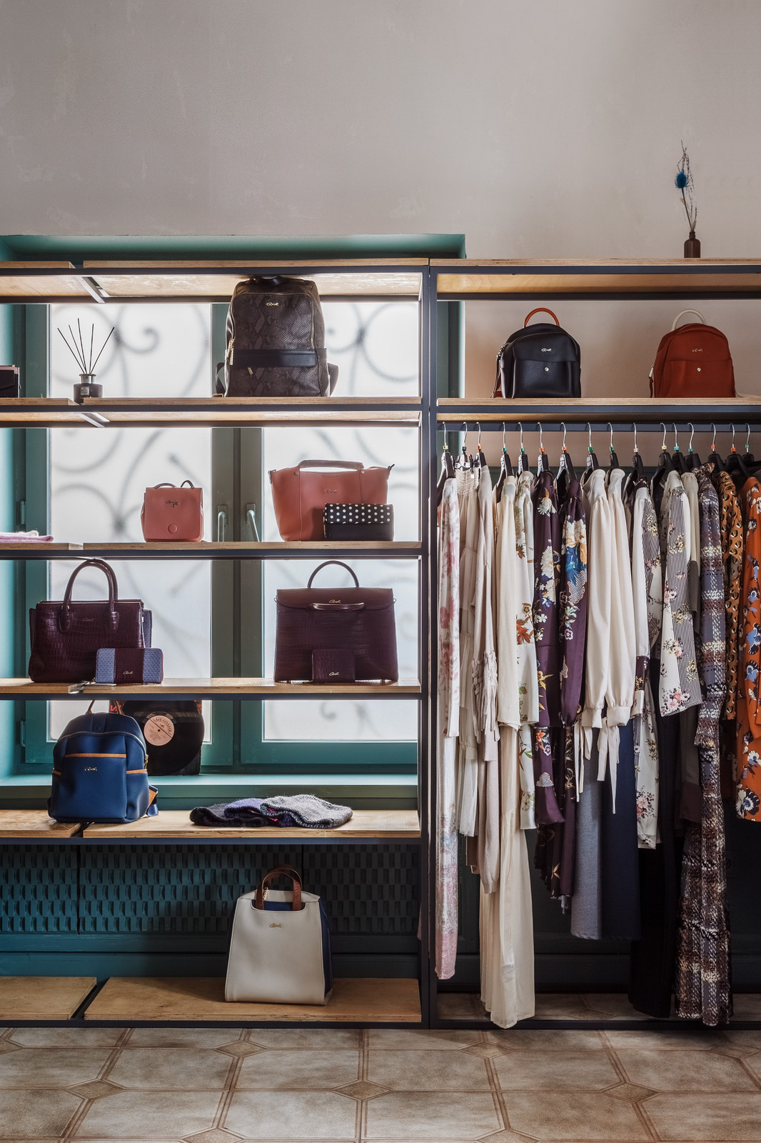 "SESTRA" Art-Showroom