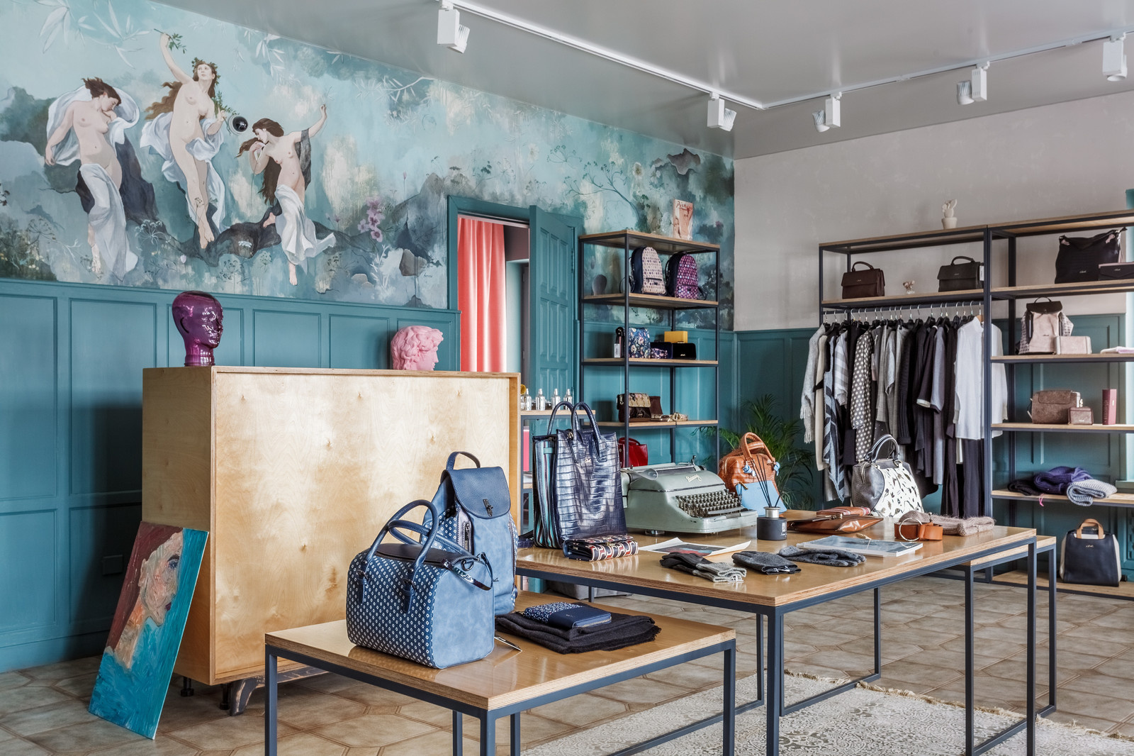 "SESTRA" Art-Showroom