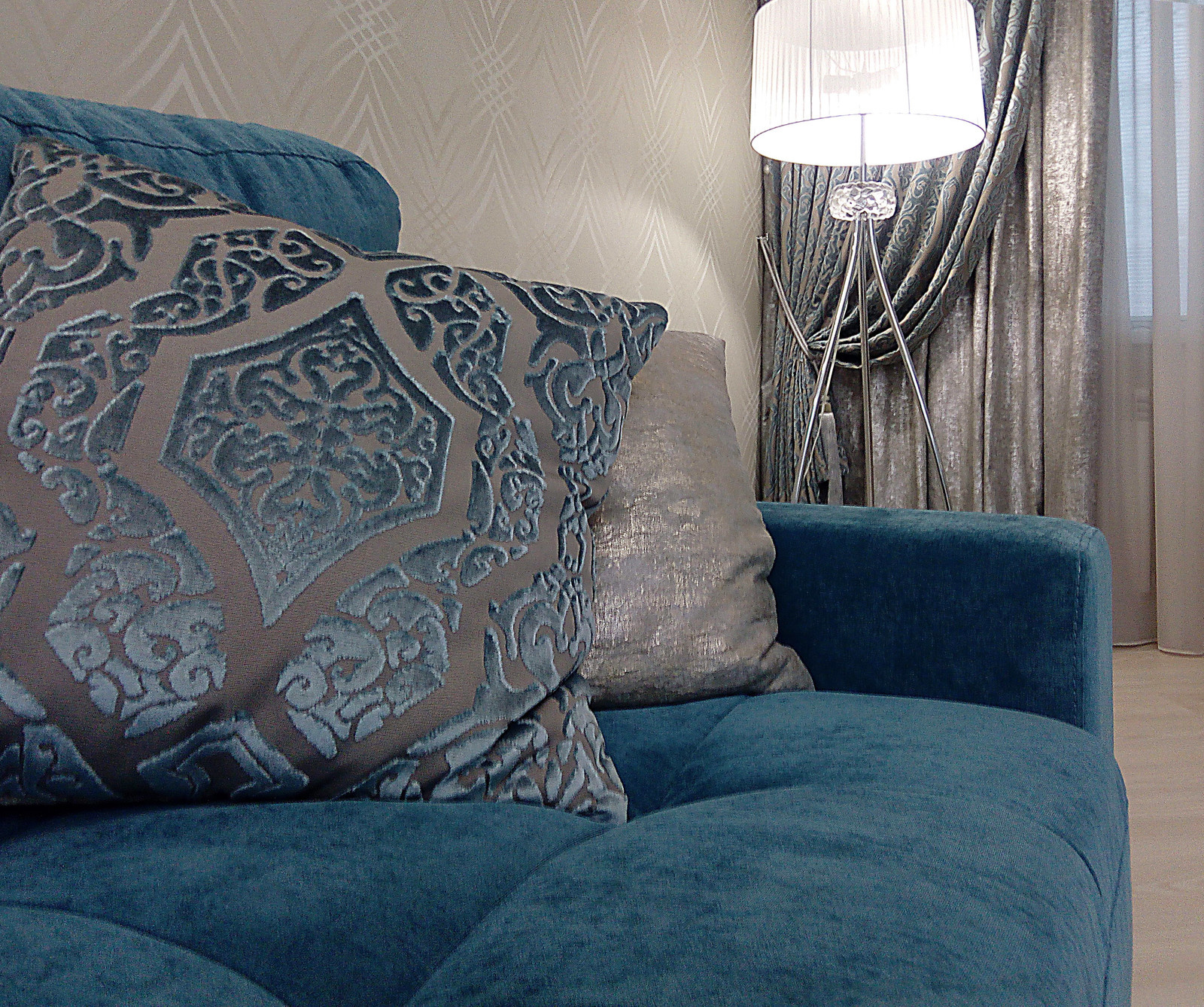 Квартира  с элементами Ар Деко.