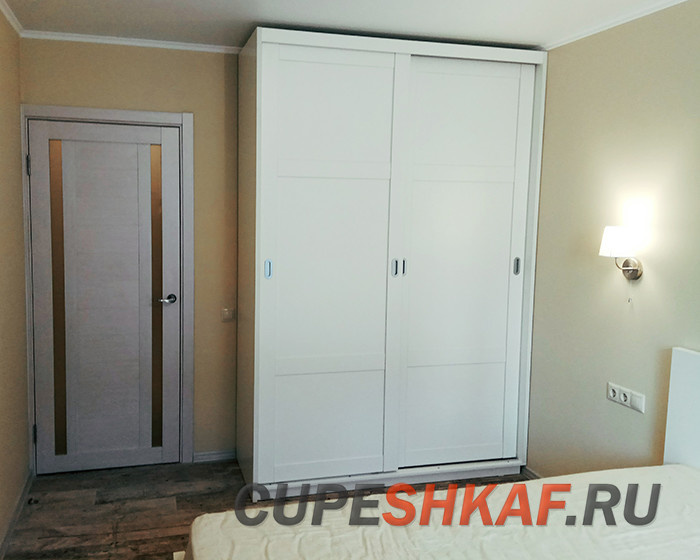 Практичный шкаф в скандинавском стиле