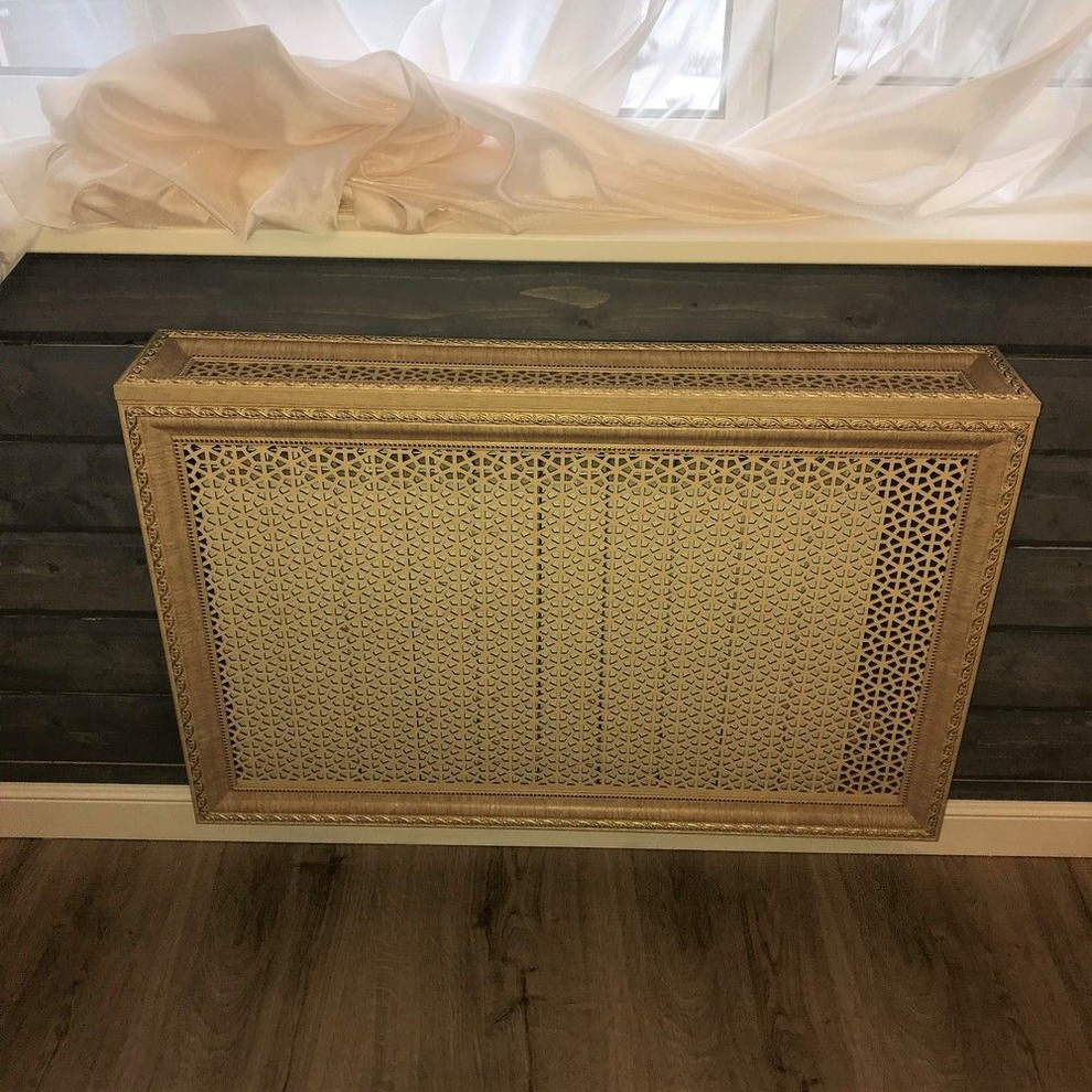 Экран-короб из багета дуб светлый