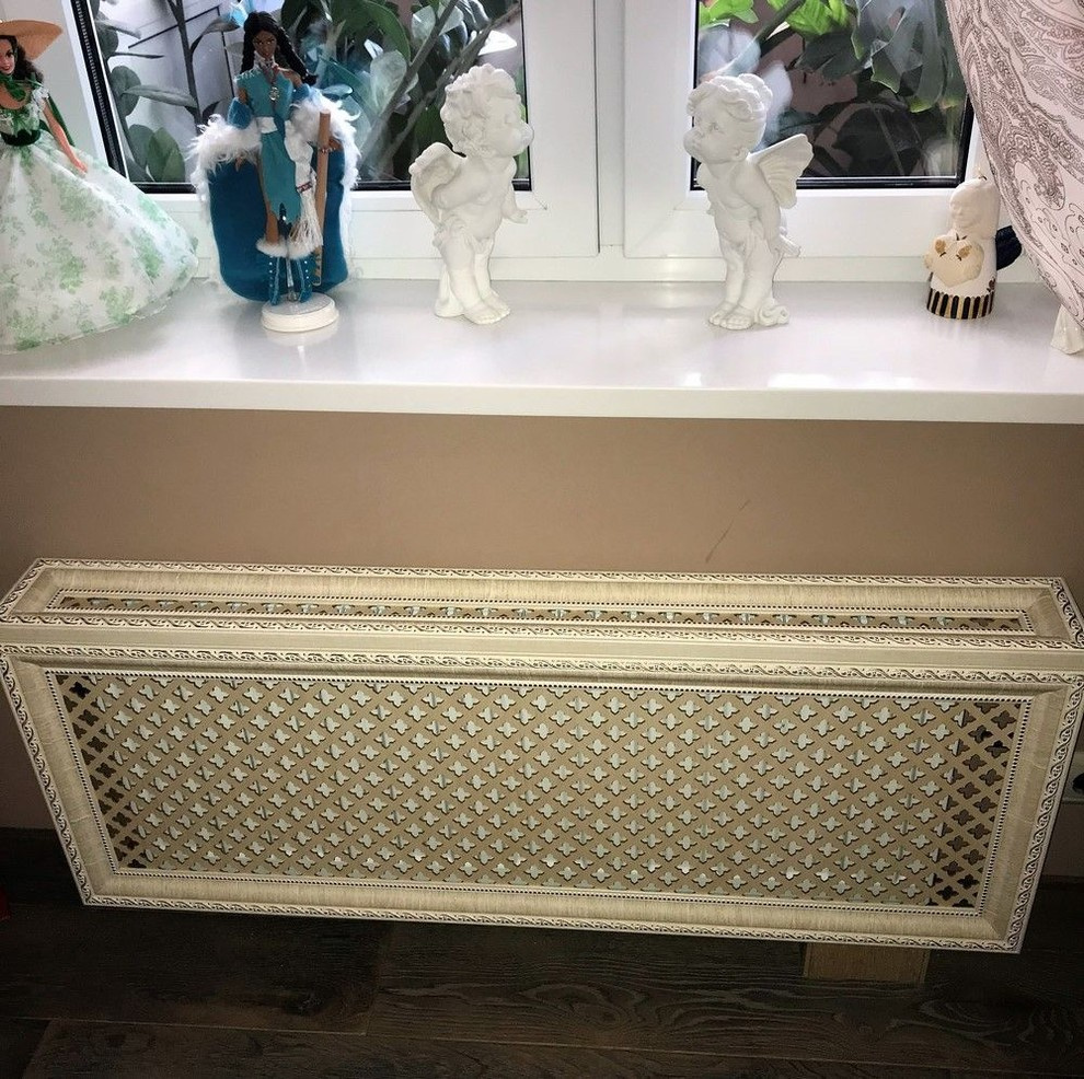 Экран-короб из багета дуб светлый