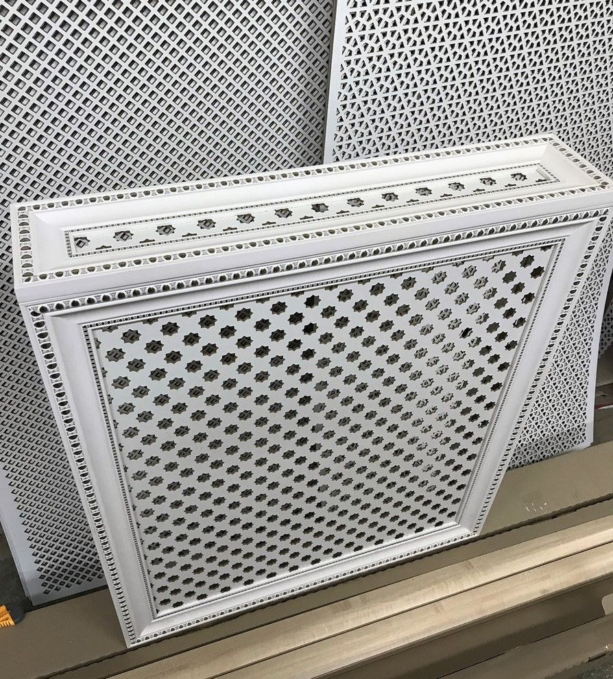 Экран-короб из багета