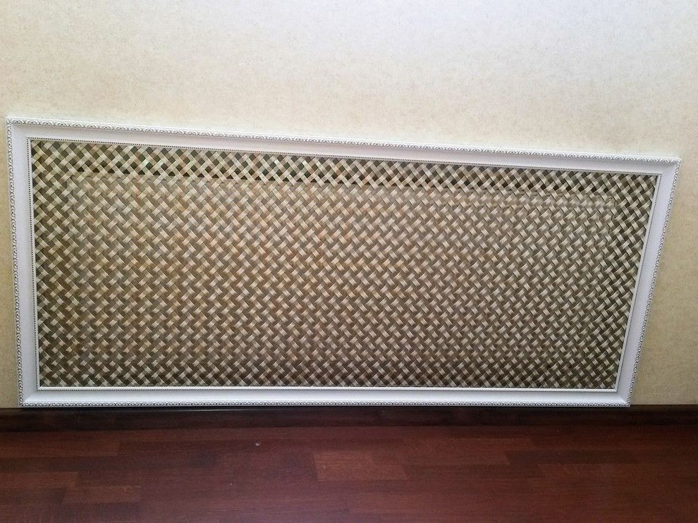 Экран рамка для батареи из багета