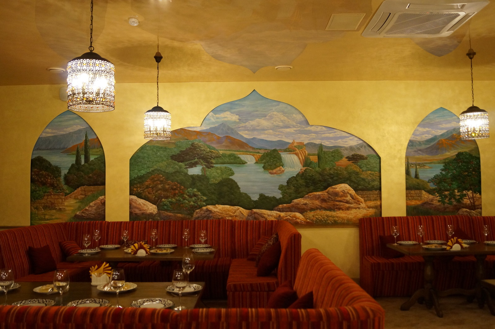 ресторан "Кизил"