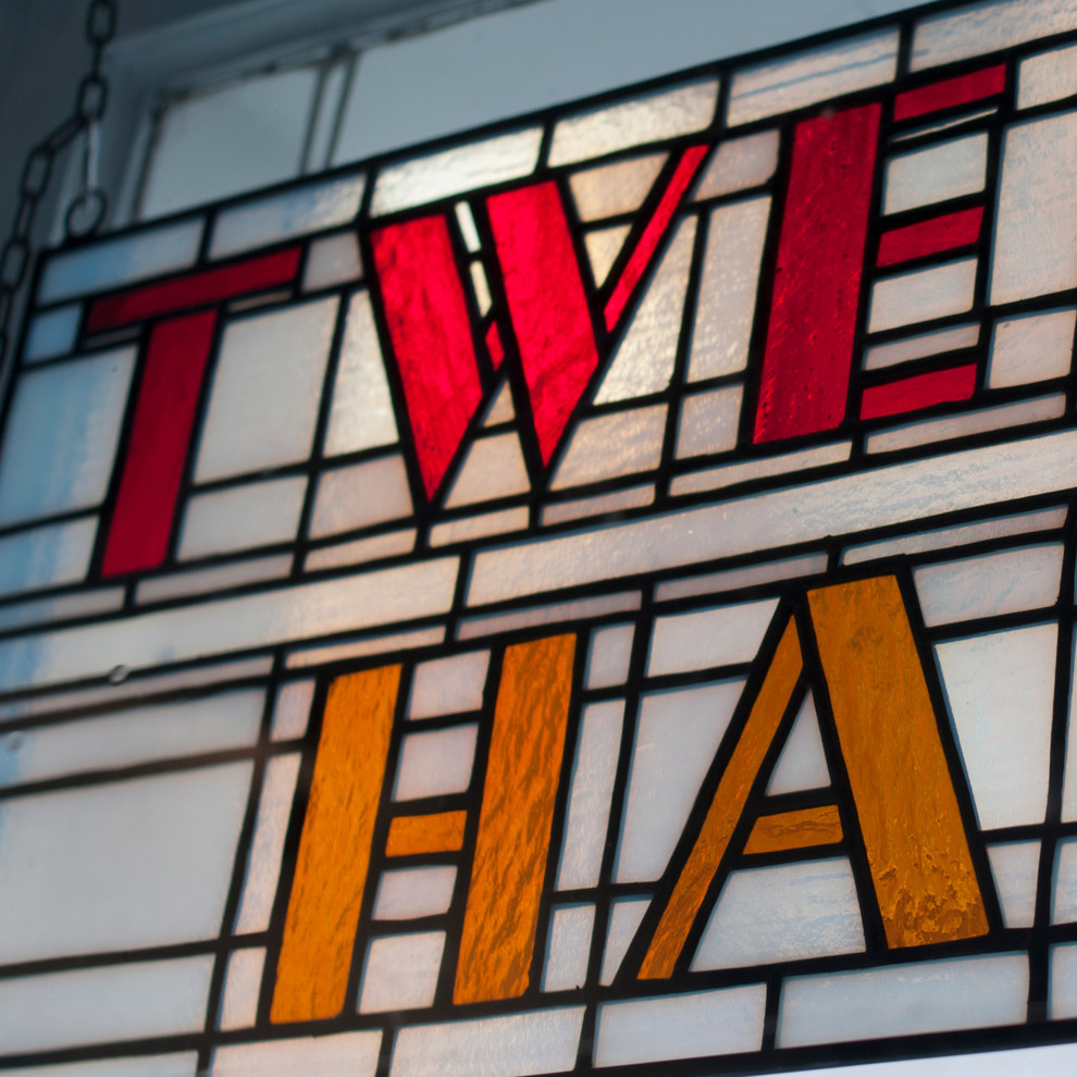 Вывески, окна