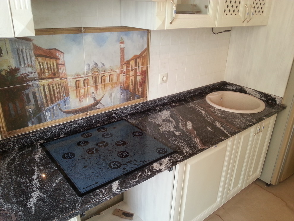 Гранит Амфиболит гранатовый